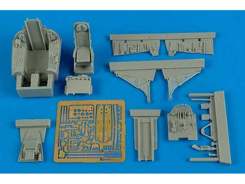 F-100C Super Sabre - early cockpit set - Trumpeter - zdjęcie 1