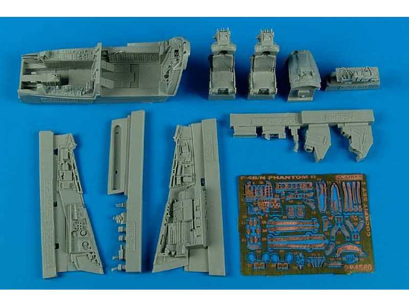 F-4B/N Phantom II cockpit set - Academy - zdjęcie 1 F-4B/N Phantom II cockpit set - Academy - zdjęcie 1