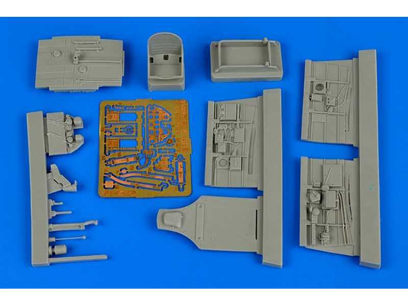 P-40M Kitty Hawk cockpit set - Hobby boss - zdjęcie 1