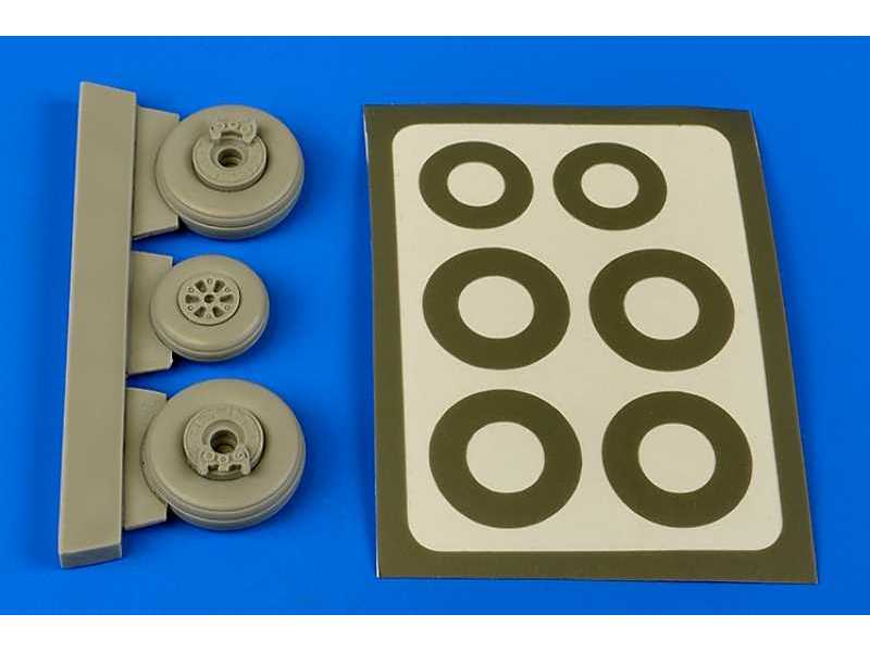 OV-1 Mohawk wheels & paint masks - Roden - zdjęcie 1 OV-1 Mohawk wheels & paint masks - Roden - zdjęcie 1