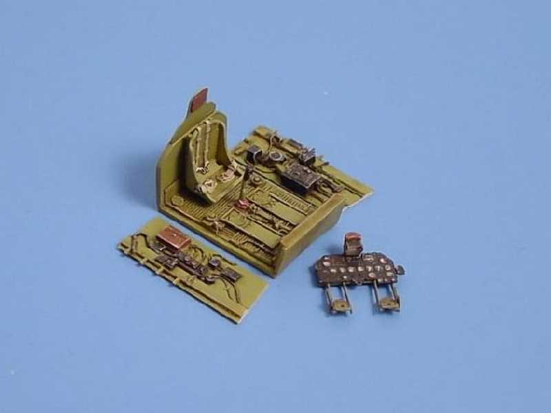 THUNDERBOLT cockpit set - Academy - zdjęcie 1 THUNDERBOLT cockpit set - Academy - zdjęcie 1
