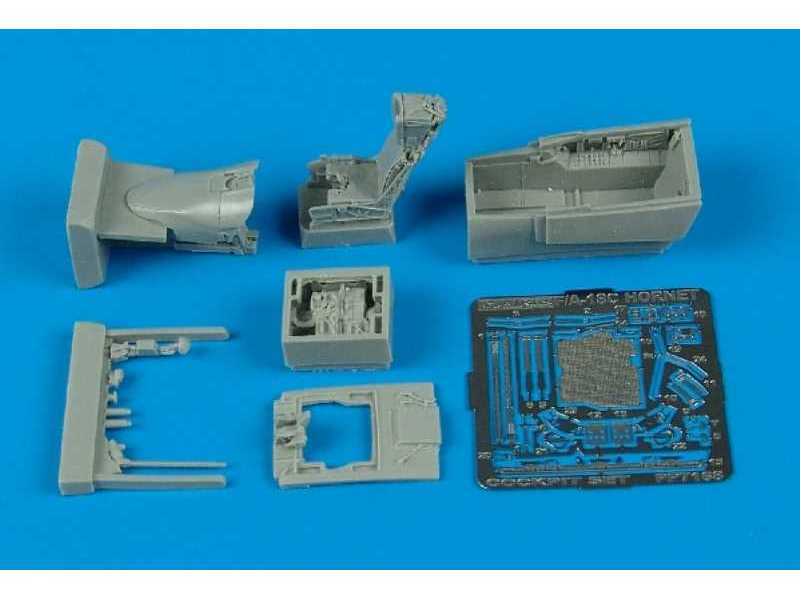 F/A-18C Hornet cockpit set - Hasegawa - zdjęcie 1 F/A-18C Hornet cockpit set - Hasegawa - zdjęcie 1