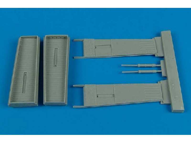 A-3 Skywarrior speed brakes - Hasegawa - zdjęcie 1 A-3 Skywarrior speed brakes - Hasegawa - zdjęcie 1