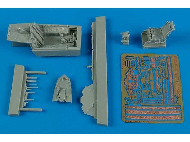 Su-27 Flanker B/J-11B cockpit set - Trumpeter - zdjęcie 1