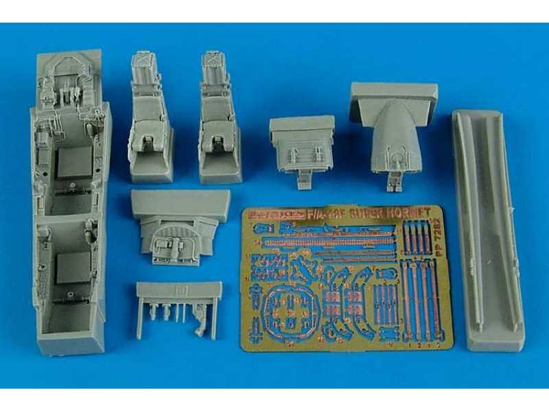 F/A-18E/F Super Hornet cockpit set - Hasegawa - zdjęcie 1 F/A-18E/F Super Hornet cockpit set - Hasegawa - zdjęcie 1