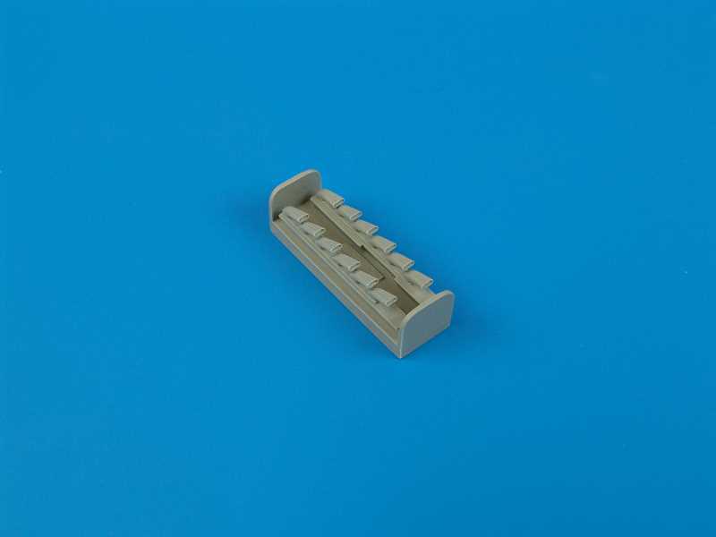 Bf 109G/K exhaust - Hasegawa - zdjęcie 1 Bf 109G/K exhaust - Hasegawa - zdjęcie 1