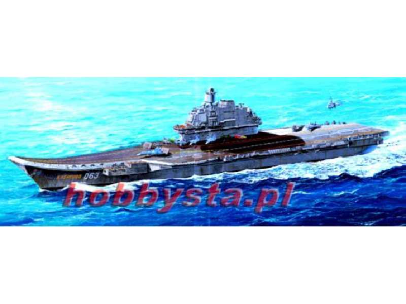 Lotniskowiec USSR Admiral Kuznetsov - zdjęcie 1 Lotniskowiec USSR Admiral Kuznetsov - zdjęcie 1