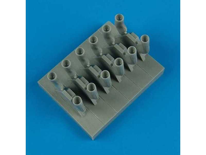 Spitfire M.IX exhaust oval type - Tamiya - zdjęcie 1 Spitfire M.IX exhaust oval type - Tamiya - zdjęcie 1