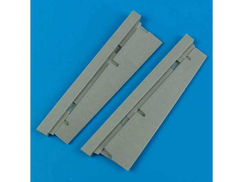Su-25K Frogfoot control surfaces - Trumpeter - zdjęcie 1 Su-25K Frogfoot control surfaces - Trumpeter - zdjęcie 1