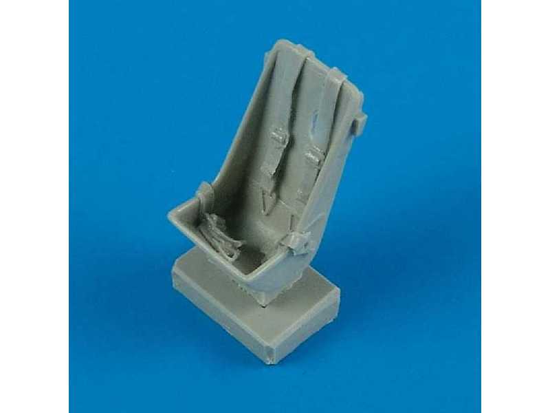 Me 163A seat with safety belts - zdjęcie 1 Me 163A seat with safety belts - zdjęcie 1