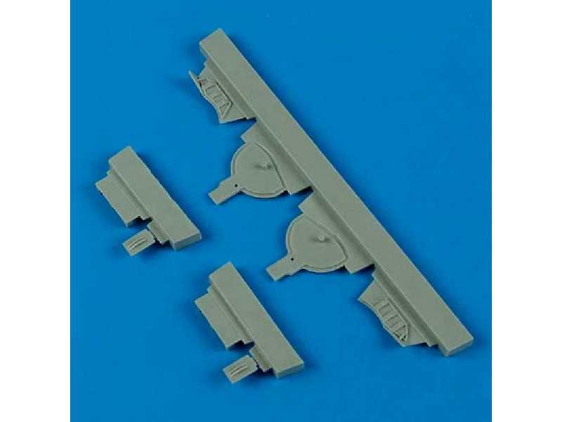 A6M5 Zero undercarriage covers - Hasegawa - zdjęcie 1 A6M5 Zero undercarriage covers - Hasegawa - zdjęcie 1