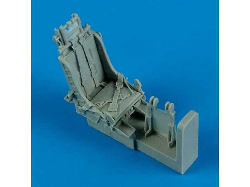 F-84G ejection seats with safety belts - Tamiya - zdjęcie 1 F-84G ejection seats with safety belts - Tamiya - zdjęcie 1