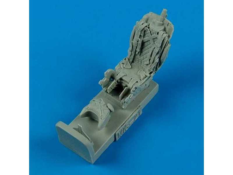 MiG-21PFM/MF/BIS/SMT ejection seat with safety belts - zdjęcie 1 MiG-21PFM/MF/BIS/SMT ejection seat with safety belts - zdjęcie 1