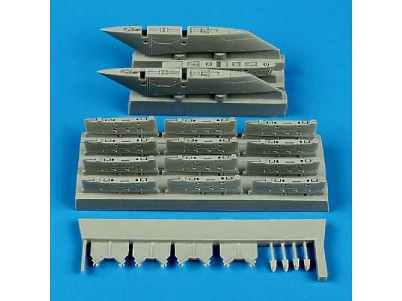 A-1 Skyraider pylons - Tamiya - zdjęcie 1 A-1 Skyraider pylons - Tamiya - zdjęcie 1