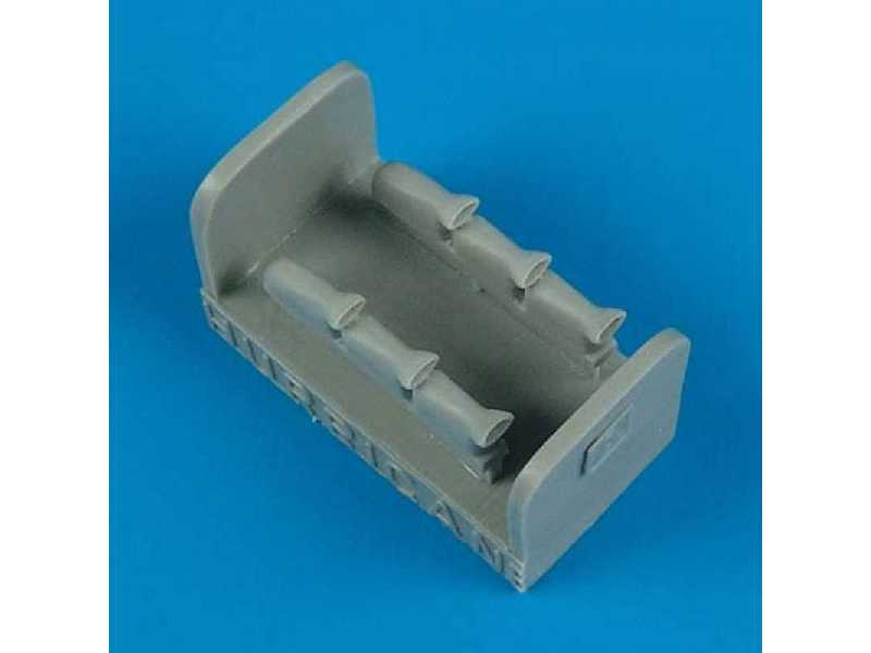 Hurricane Mk. IIC fishtail exhaust pipes - Airfix - zdjęcie 1 Hurricane Mk. IIC fishtail exhaust pipes - Airfix - zdjęcie 1
