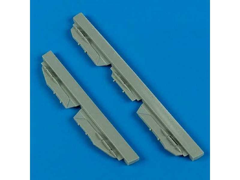 FRS.1 Sea Harrier pylons - Airfix - zdjęcie 1 FRS.1 Sea Harrier pylons - Airfix - zdjęcie 1