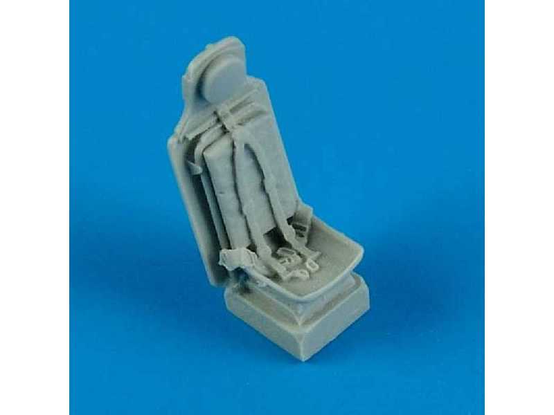 P-51D Mustang seat with safety belts - zdjęcie 1 P-51D Mustang seat with safety belts - zdjęcie 1