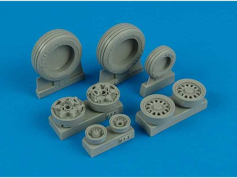 F-16CG/CJ Falcon weighted wheels - Academy - zdjęcie 1