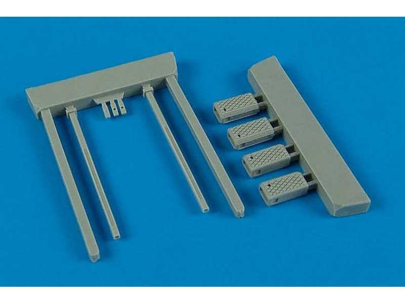 US. Navy polyurethane wheel chock NWC-4/5 - late production - zdjęcie 1 US. Navy polyurethane wheel chock NWC-4/5 - late production - zdjęcie 1