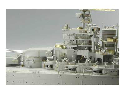 USS Arizona part 6 - superstructure 1/200 - Trumpeter - zdjęcie 3