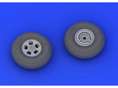 Spitfire Mk. I/II wheels 1/32 - Revell - zdjęcie 6