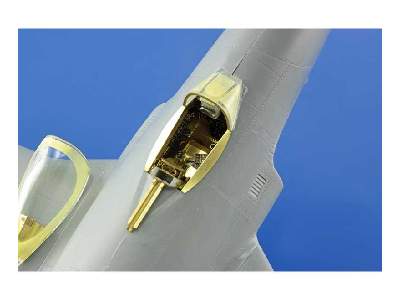 Fw 200C interior S. A. 1/72 - Trumpeter - zdjęcie 9