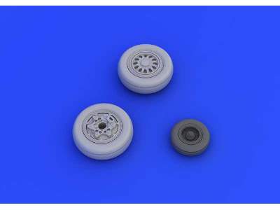 F-16CJ Block 50 wheels 1/72 - Tamiya - zdjęcie 4