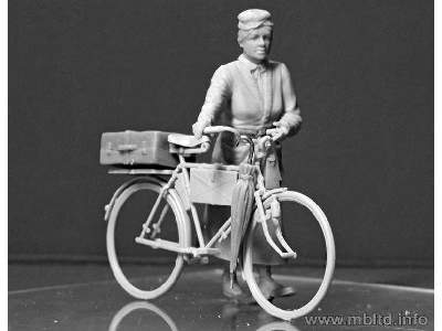 Frau Muller - figurka kobiety z rowerem - II W.Ś. - zdjęcie 10