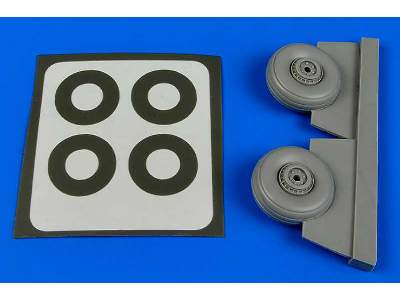 C-47 Skytrain wheels & paint masks - Airfix - zdjęcie 1