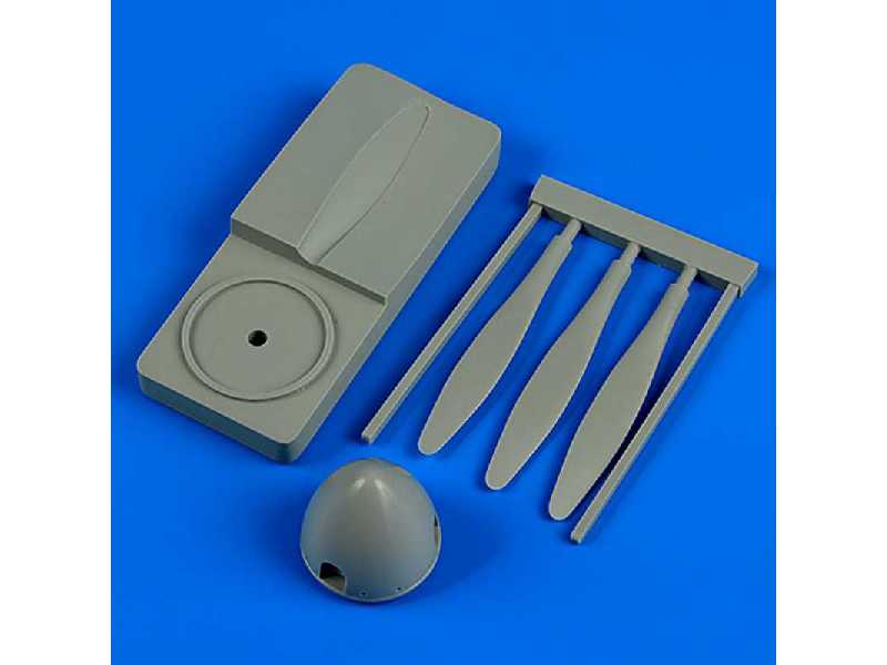 Spitfire Mk.Vb propeller w/tool - Hobby boss - zdjęcie 1 Spitfire Mk.Vb propeller w/tool - Hobby boss - zdjęcie 1