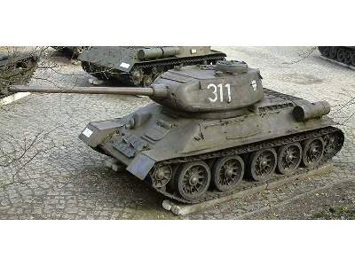 T-34-85 - radziecki czołg średni - zdjęcie 7