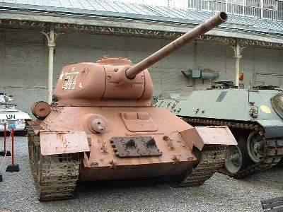 T-34-85 - radziecki czołg średni - zdjęcie 8