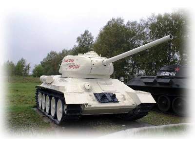 T-34-85 - radziecki czołg średni - zdjęcie 9