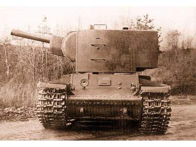 KV-2 Russian heavy tank, early version - zdjęcie 11