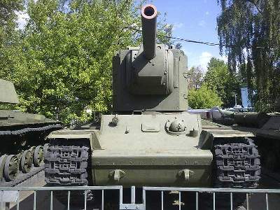 KV-2 Russian heavy tank, early version - zdjęcie 12