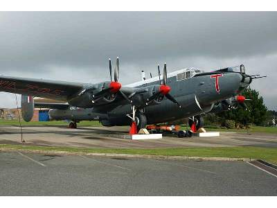 Avro Shackleton MR.3 British anti-submarine striker - zdjęcie 6