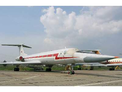 Tupolev Tu-134UBL Russian bomber aircrew training aircraft - zdjęcie 3