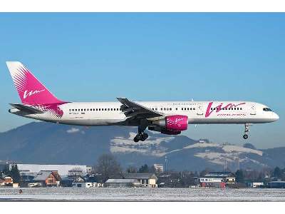 Boeing 757-200 American medium-haul airliner, VIM Airlines - zdjęcie 9