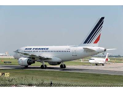 Airbus A318 European short / medium-haul airliner, Air France - zdjęcie 8