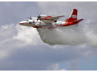 Antonov An-24V/B Russian short / medium-haul passenger aircraft, - zdjęcie 36