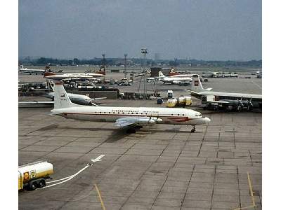 Ilyushin Il-18V Russian medium-haul airliner, Aeroflot / Czechos - zdjęcie 7