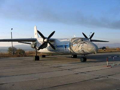 Antonov An-30B Russian photo-mapping / survey aircraft - zdjęcie 7