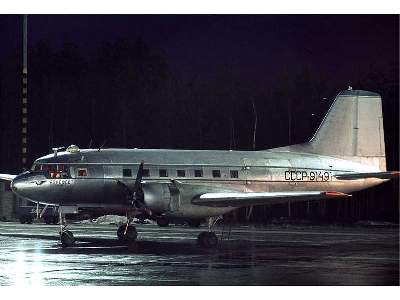 Ilyushin Il-14T Russian transport aircraft, Aeroflot / Malev Hun - zdjęcie 5
