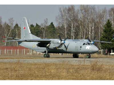 Antonov An-26 Russian military transport aircraft, the Russian A - zdjęcie 17