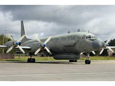 Ilyushin IL-20M Russian reconnaissance aircraft - zdjęcie 7