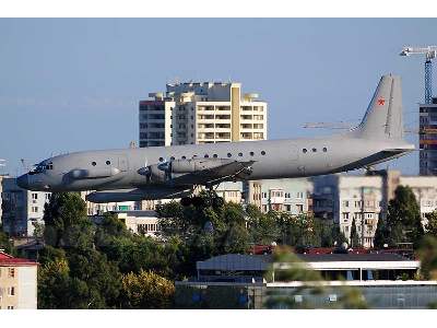 Ilyushin IL-20M Russian reconnaissance aircraft - zdjęcie 9