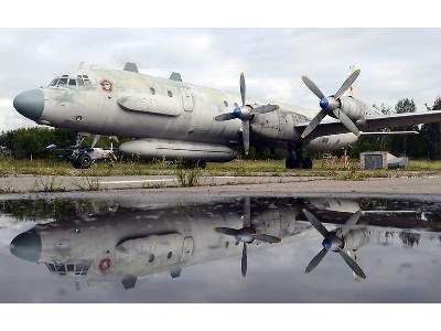 Ilyushin IL-20M Russian reconnaissance aircraft - zdjęcie 10