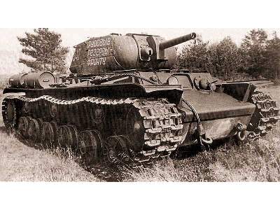 KV-8S Russian heavy flamethrower tank - zdjęcie 3