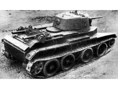 BT-7 Russian light tank, model 1937, early version - zdjęcie 11