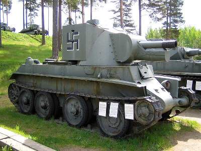 BT-42 Finnish assault gun on BT-7 tank's chassis - zdjęcie 3